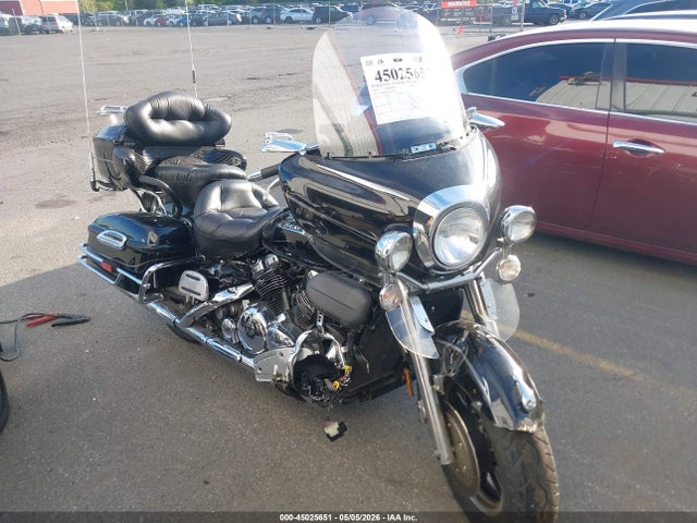 Salvage Yamaha Xvz13 Image