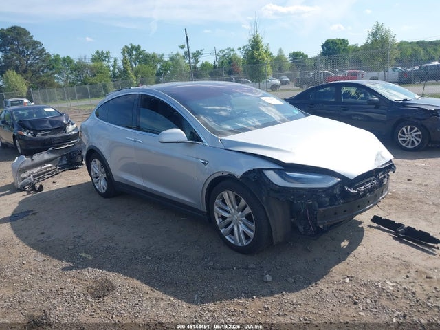 Salvage Tesla Model X Image