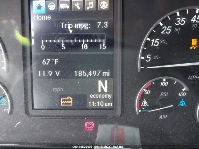Freightliner Cascadia 126
