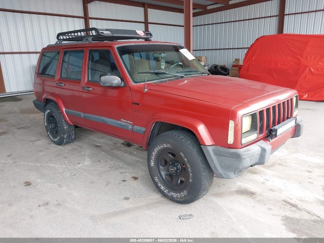 Salvage Jeep Cherokee Image