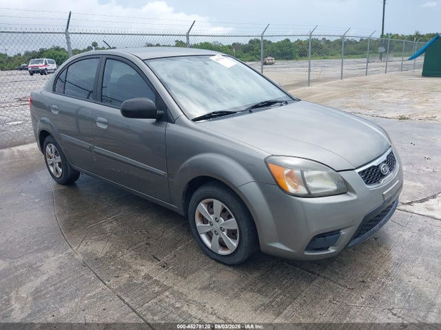 Salvage Kia Rio Image