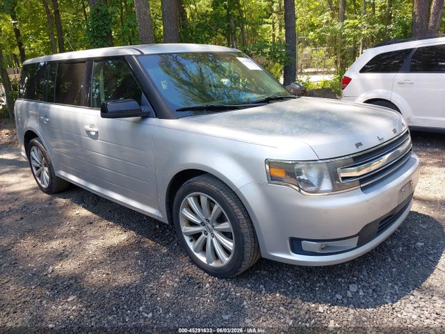 Salvage Ford Flex Image