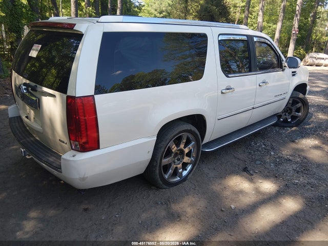 Cadillac Escalade Standard