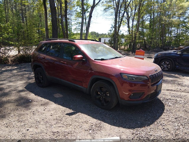 Salvage Jeep Cherokee Image