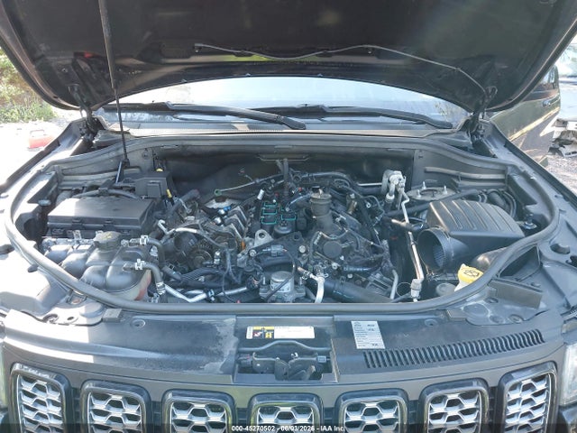 Jeep Grand Cherokee Altitude 4x4