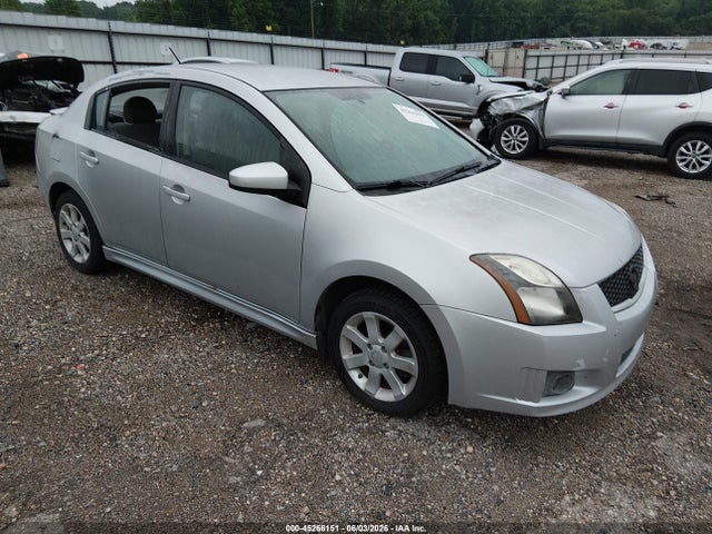 Salvage Nissan Sentra Image