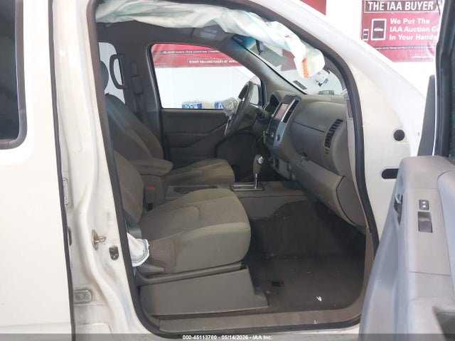 Nissan Frontier Sv