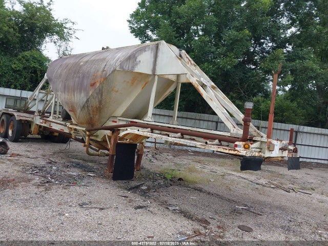 Salvage Fruehauf Other Image