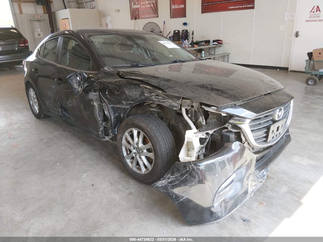 Salvage Mazda Mazda3 Image