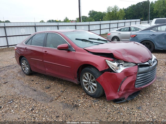 Salvage Toyota Camry Image
