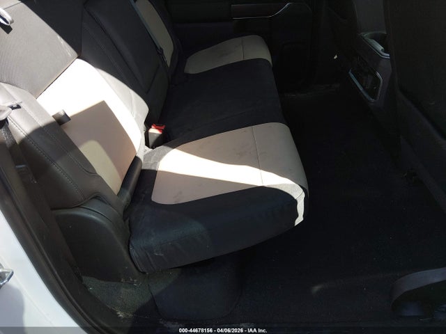GMC Sierra 1500 4wd  Short Box Slt
