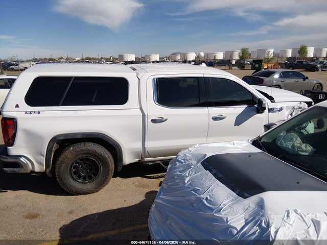 GMC Sierra 1500 4wd  Short Box Slt