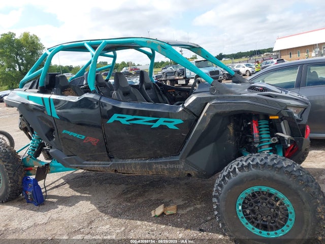 Salvage Polaris RZR Image