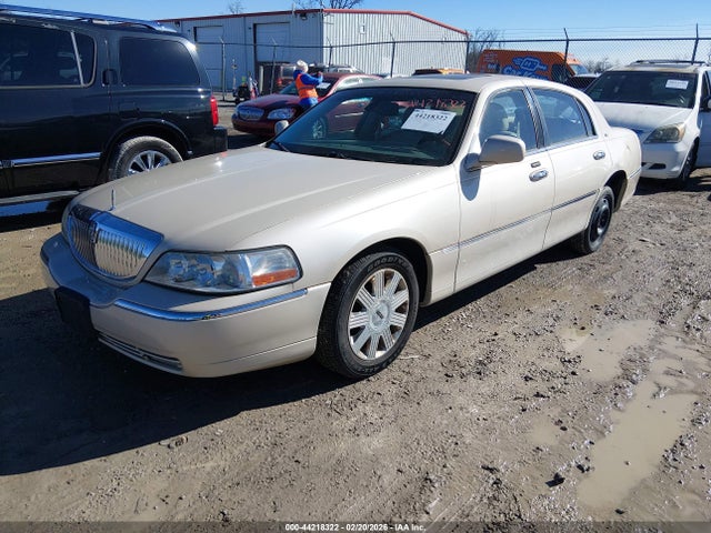 Lincoln Towncar Cartier
