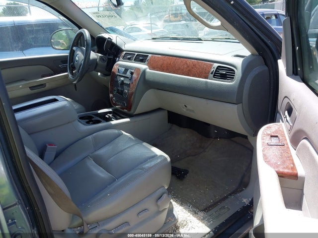 Chevrolet Suburban 1500 Lt