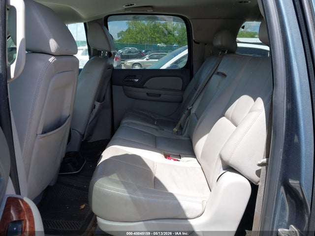 Chevrolet Suburban 1500 Lt