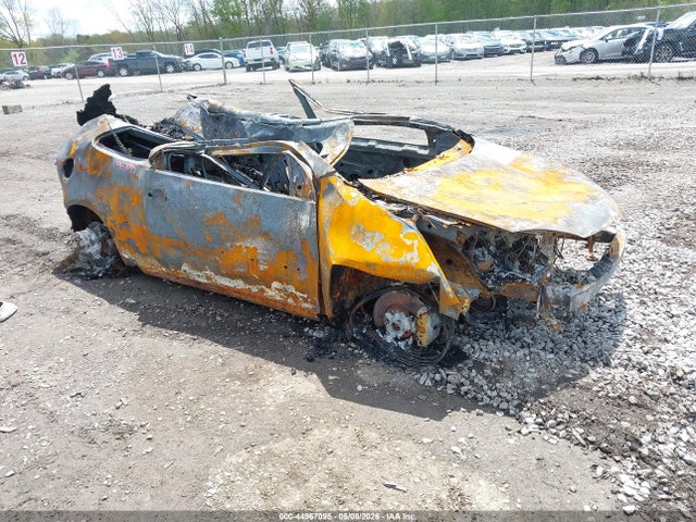 Salvage Volkswagen GTI Image