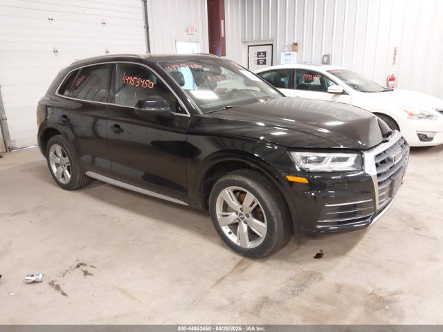 Salvage Audi Q5 Image
