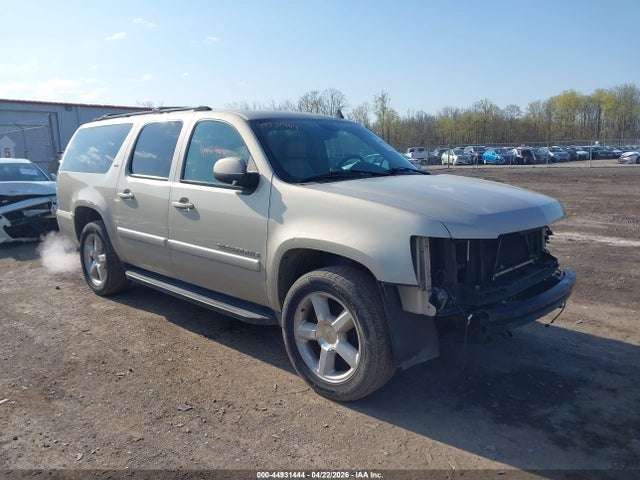 Salvage Chevrolet Suburban 1500 Image