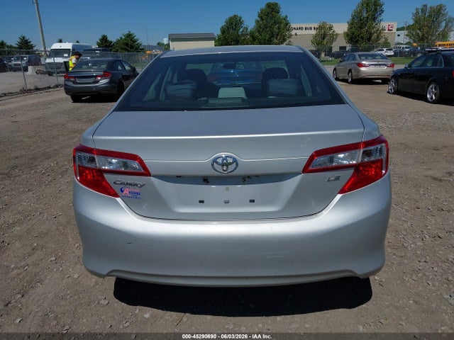 Toyota Camry Le