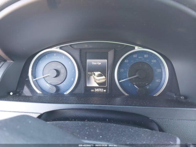 Toyota Camry Le