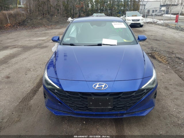 Hyundai ELANTRA Sel