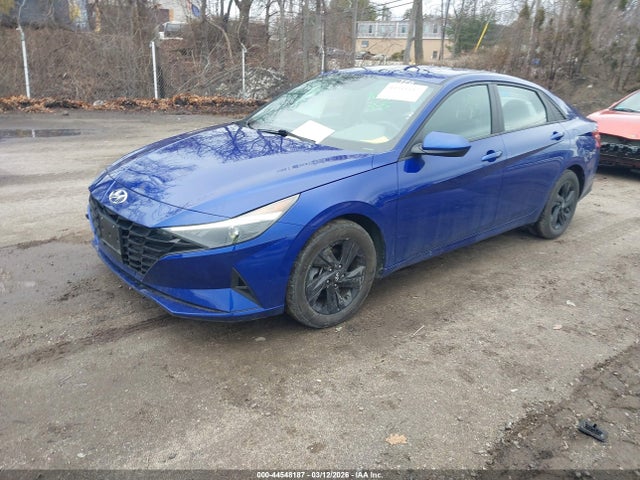 Hyundai ELANTRA Sel
