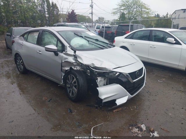 Salvage Nissan Versa Image