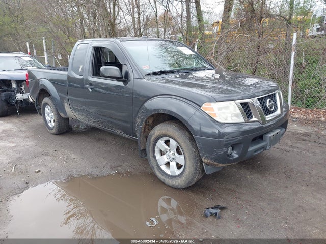 Salvage Nissan Frontier Image