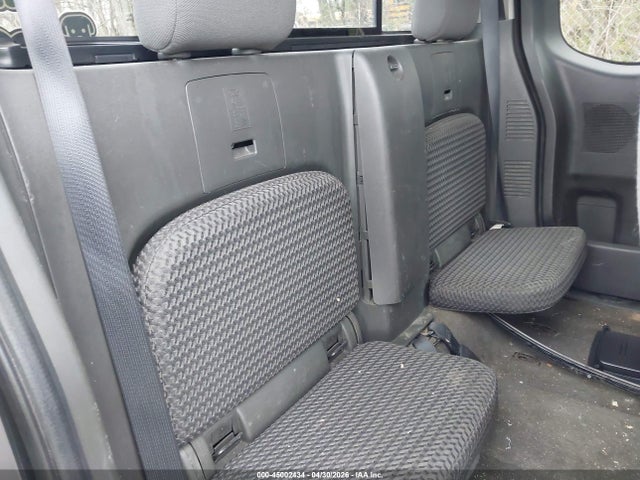 Nissan Frontier Sv