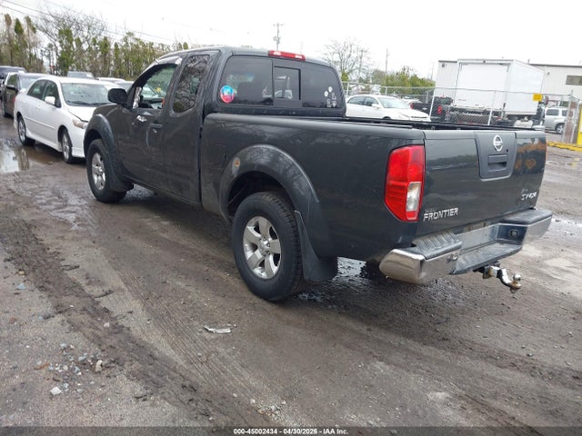 Nissan Frontier Sv