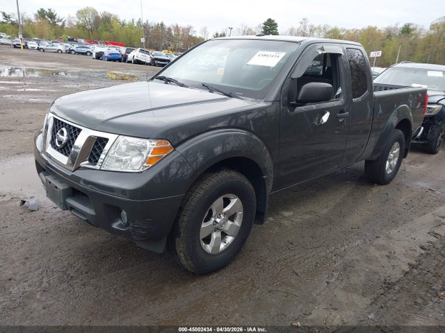 Nissan Frontier Sv