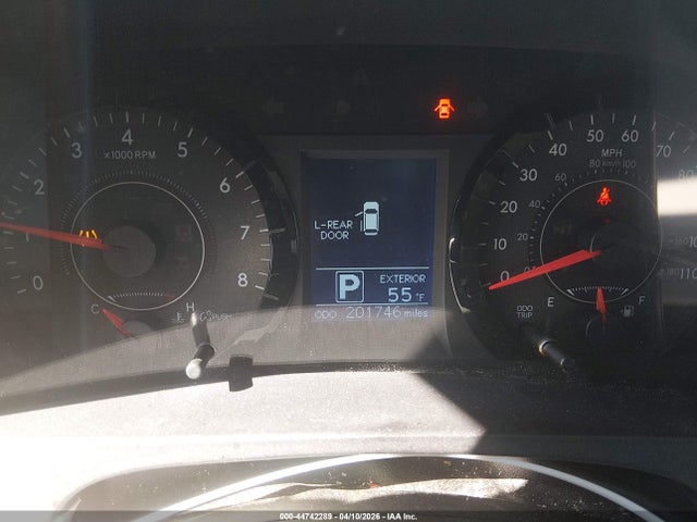 Toyota Sienna Le 8 Passenger