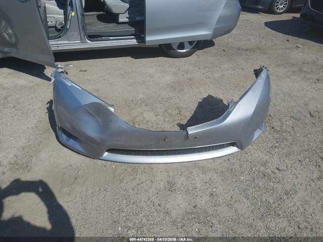 Toyota Sienna Le 8 Passenger