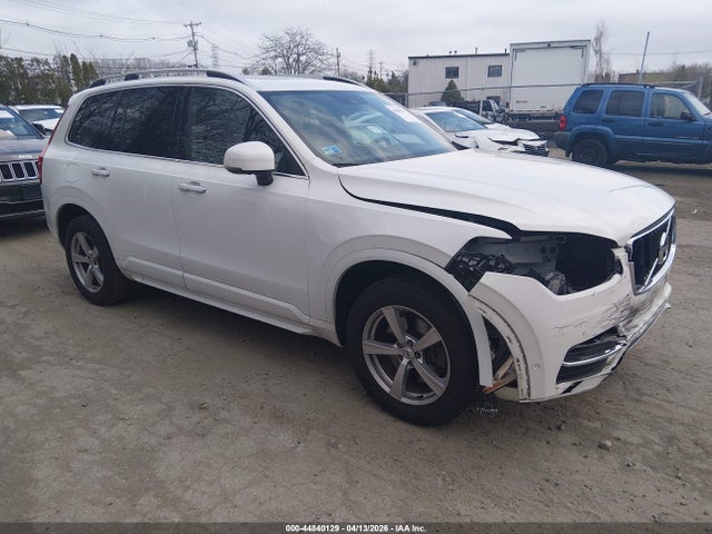 Salvage Volvo XC90 Image