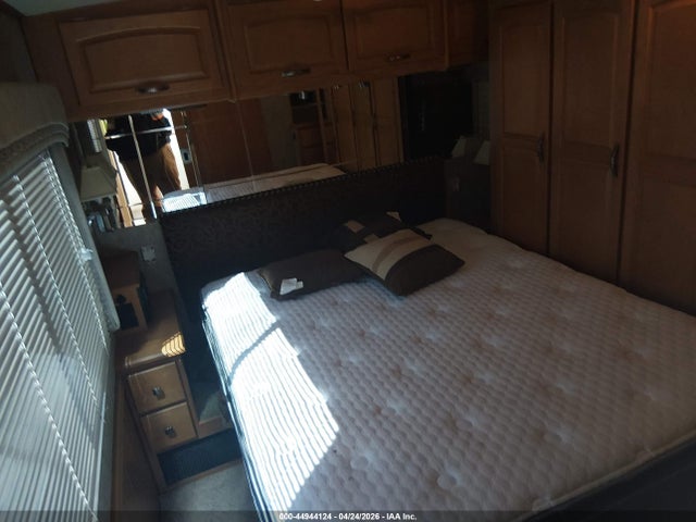Freightliner Chassis X Line Motor Home