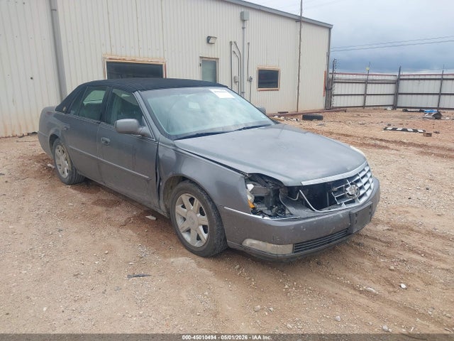 Salvage Cadillac DTS Image