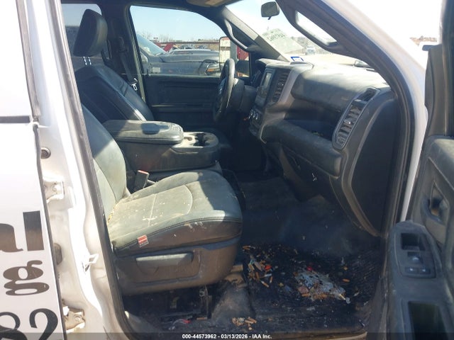 Ram 2500 Tradesman  4x2 8' Box