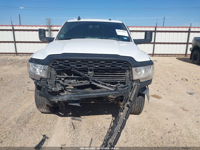 Ram 2500 Tradesman  4x2 8' Box