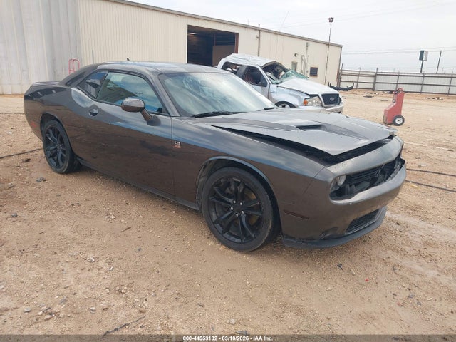Salvage Dodge Challenger Image
