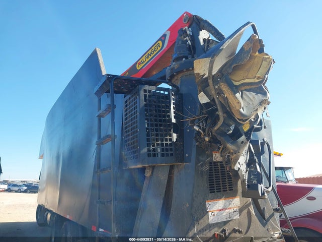 Peterbilt 567
