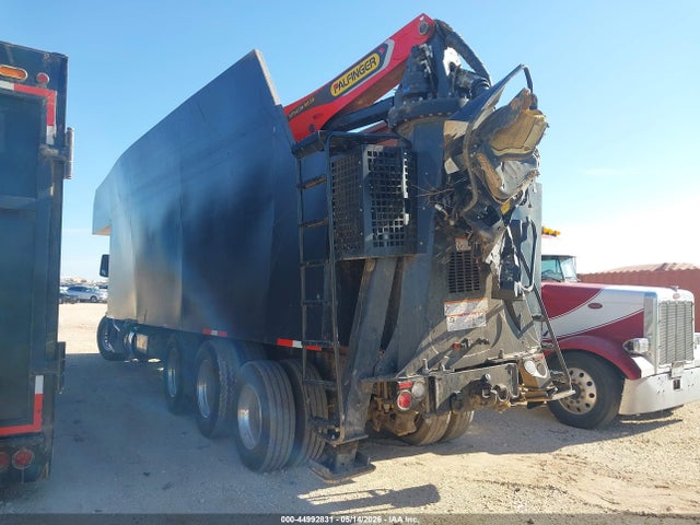 Peterbilt 567