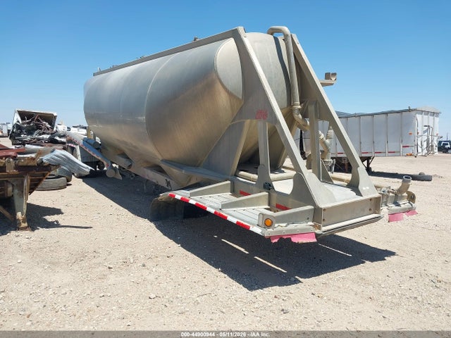 Salvage Beall Trans-liner Trailer Image