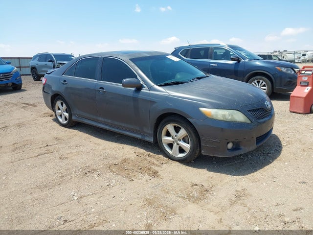 Salvage Toyota Camry Image