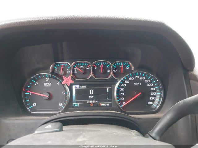 Chevrolet Suburban Lt