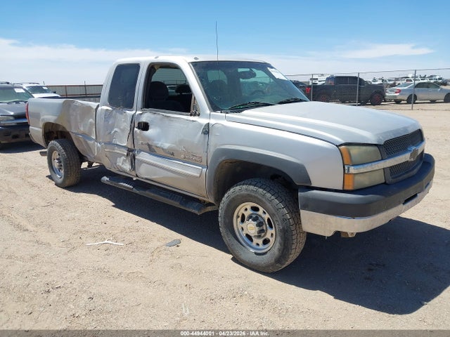 Salvage Chevrolet Silverado 2500 Image