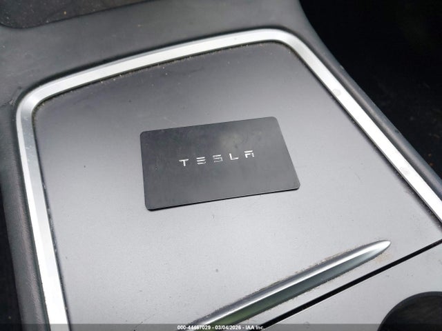 Tesla Model Y Performance Dual Motor All-wheel Drive