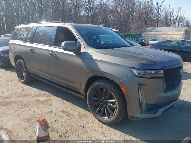 Salvage Cadillac Escalade Image