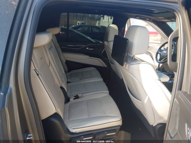 Cadillac Escalade 2wd Sport