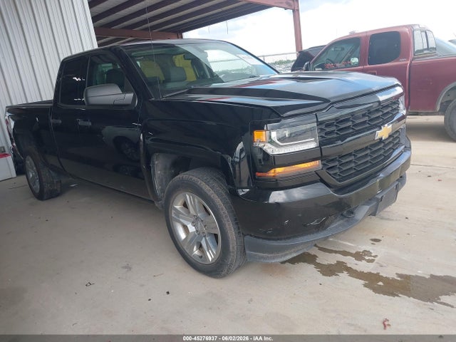 Salvage Chevrolet Silverado 1500 Image